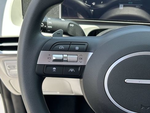 New 2026 Hyundai Tucson SEL FWD image 30