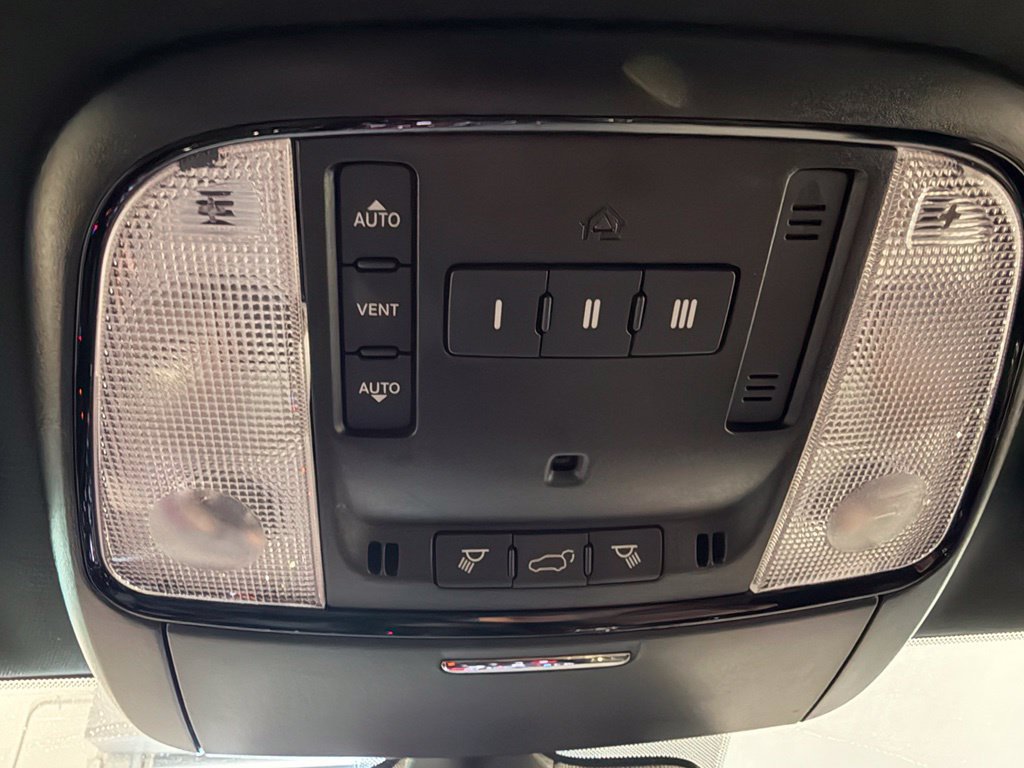 Used 2023 Dodge Durango R/T AWD/4WD image 26