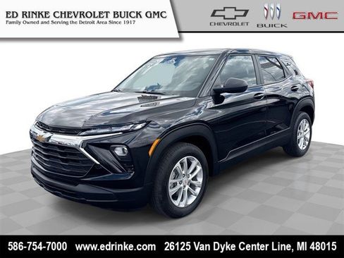 Used 2024 Chevrolet TrailBlazer LS w/ LS Convenience Package FWD image 1