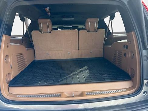 Used 2017 Cadillac Escalade ESV Platinum image 12