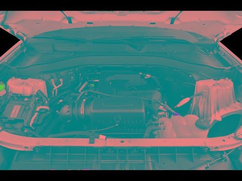 Used 2022 Ford Explorer XLT w/ Equipment Group 202A image 8