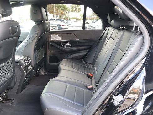 Used 2020 Mercedes-Benz GLE 350 4MATIC w/ Premium Package image 36
