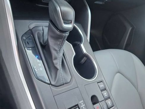 Certified 2024 Toyota Highlander XLE AWD/4WD image 16