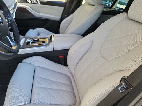 New 2026 BMW X5 xDrive50e w/ Premium Package image 13