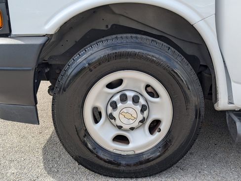 Used 2023 Chevrolet Express 3500 LS image 16