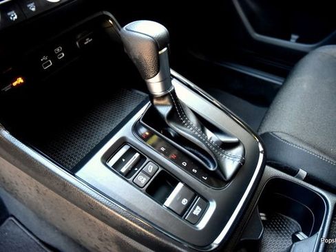 Used 2025 Honda CR-V EX image 12