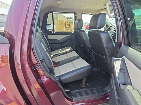 Used 2008 Ford Explorer Sport Trac Limited AWD/4WD image 35