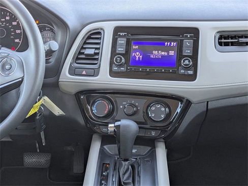 Used 2021 Honda HR-V LX image 17