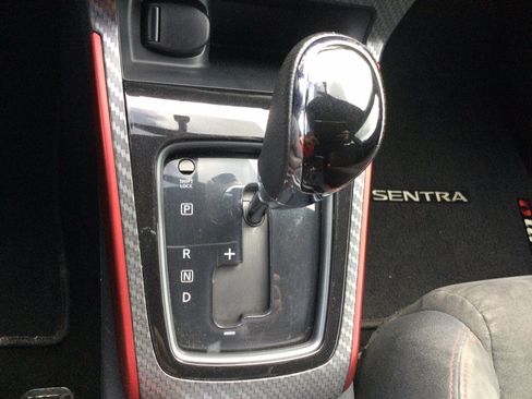 Used 2017 Nissan Sentra NISMO w/ NISMO Premium Package FWD image 29