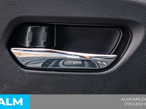 Used 2025 Nissan Versa SV w/ Trunk Package FWD image 38