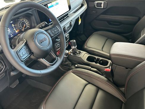 New 2026 Jeep Gladiator Rubicon AWD/4WD image 11