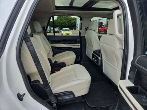 Used 2019 Ford Expedition Platinum AWD/4WD image 48