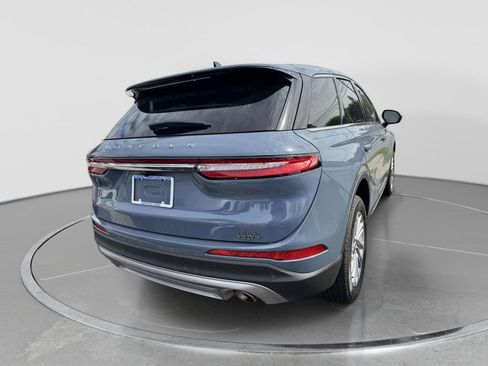 Used 2023 Lincoln Corsair AWD image 4