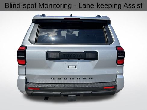 Used 2025 Toyota 4Runner SR5 image 10