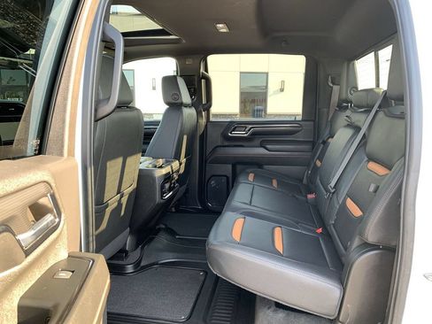 Used 2024 GMC Sierra 2500 AT4 w/ AT4 Premium Plus Package AWD/4WD image 31