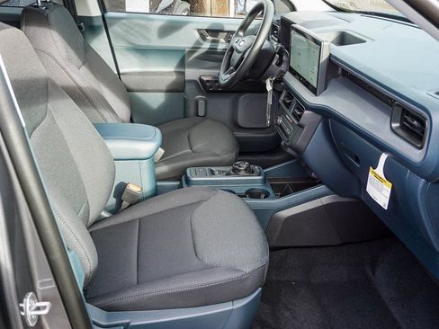 New 2025 Ford Maverick XL image 12