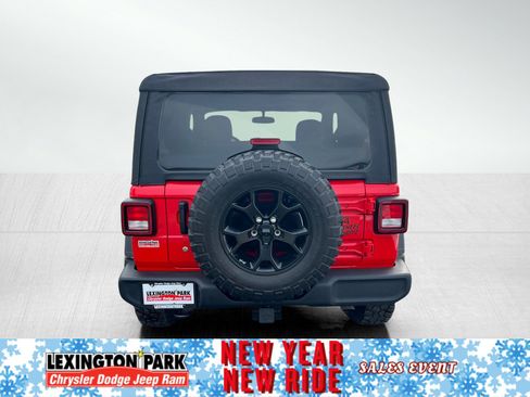 Used 2022 Jeep Wrangler Sport image 6