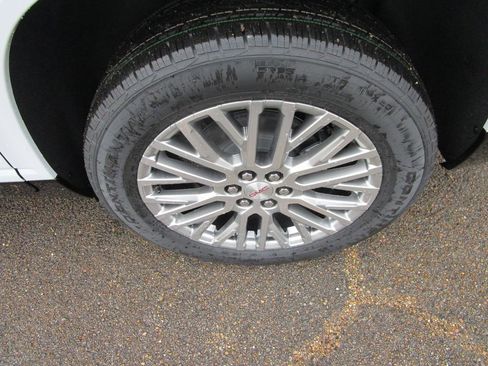 New 2026 GMC Acadia Denali image 18