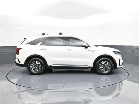Used 2021 Kia Sorento EX image 26