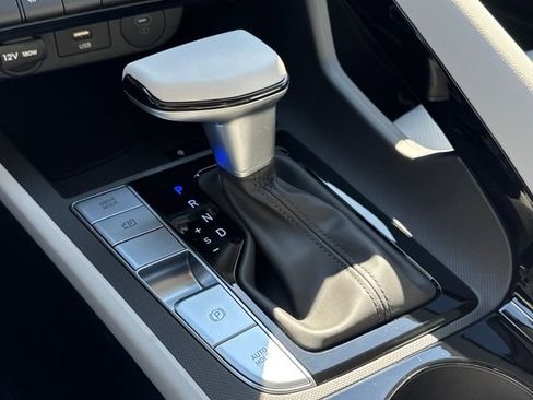 New 2026 Hyundai Elantra Limited FWD image 13