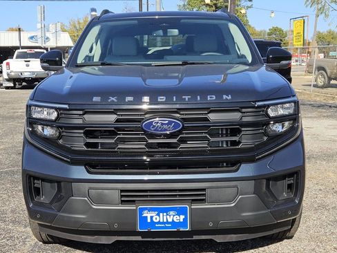 New 2025 Ford Expedition Active image 3