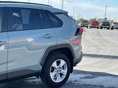 Used 2019 Toyota RAV4 XLE w/ All Weather Liner Package AWD/4WD image 7