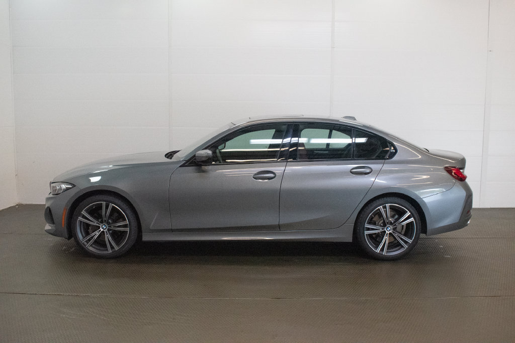 Used 2023 BMW 330i xDrive Sedan w/ Premium Package AWD/4WD image 7
