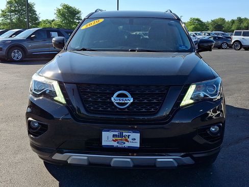 Used 2020 Nissan Pathfinder SL AWD/4WD image 2