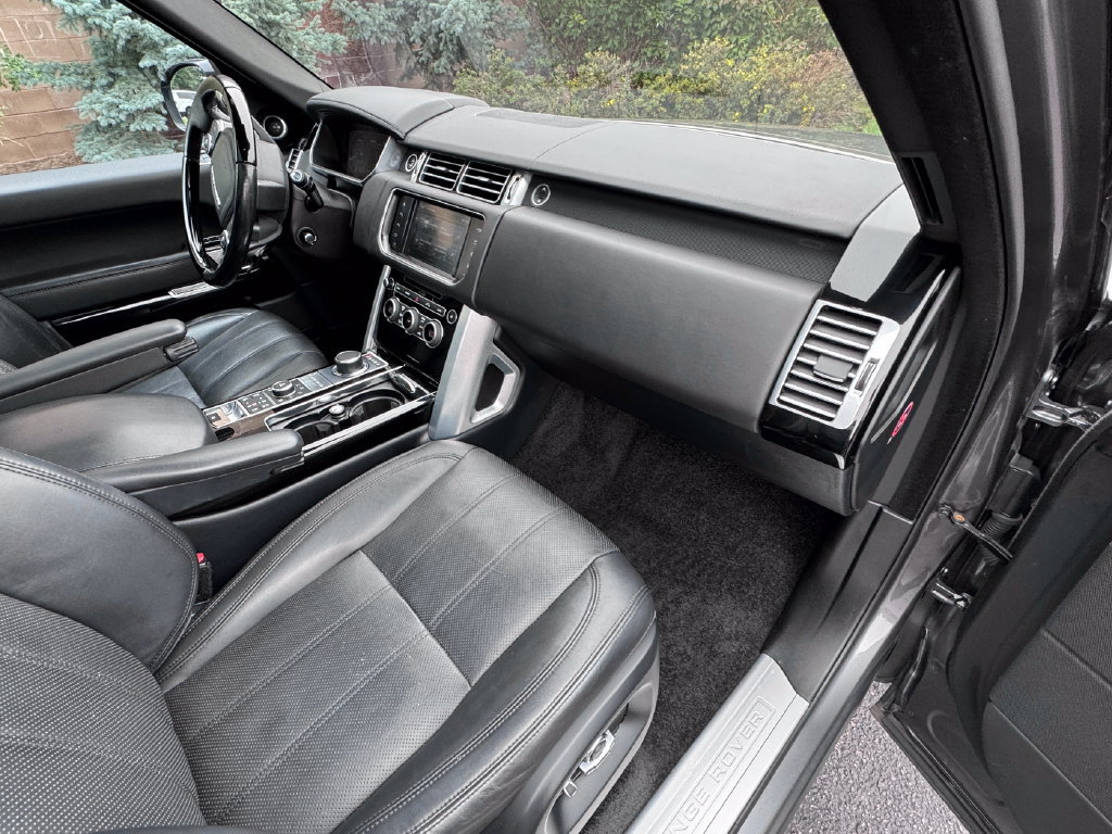 Used 2016 Land Rover Range Rover Supercharged AWD/4WD image 39