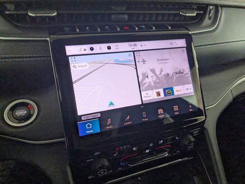 New 2025 Jeep Grand Cherokee L Limited w/ Luxury Tech Group II image 24