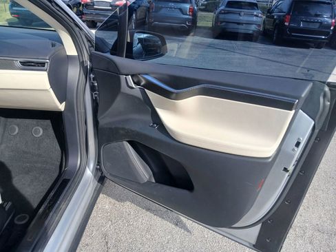 Used 2017 Tesla Model X 100D image 14