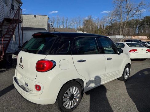 Used 2014 FIAT 500L Easy w/ Popular Equipment Group image 6