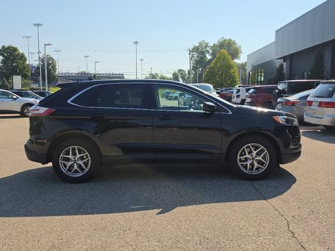 Used 2023 Ford Edge SEL w/ Convenience Package AWD/4WD image 8