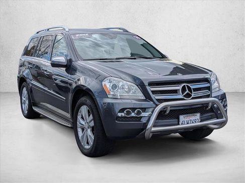 Used 2010 Mercedes-Benz GL 450 4MATIC image 3