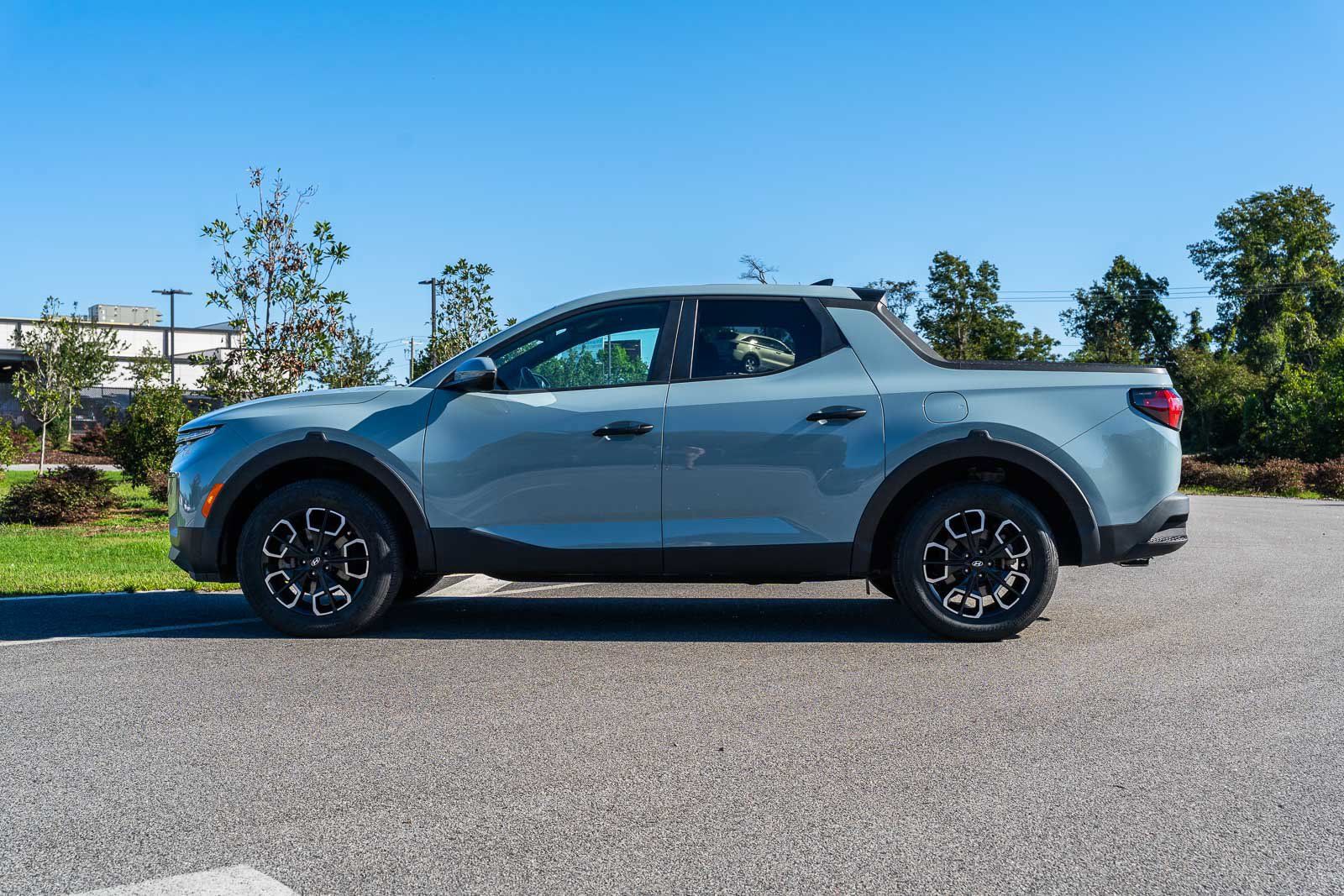Used 2023 Hyundai Santa Cruz SEL AWD/4WD image 6