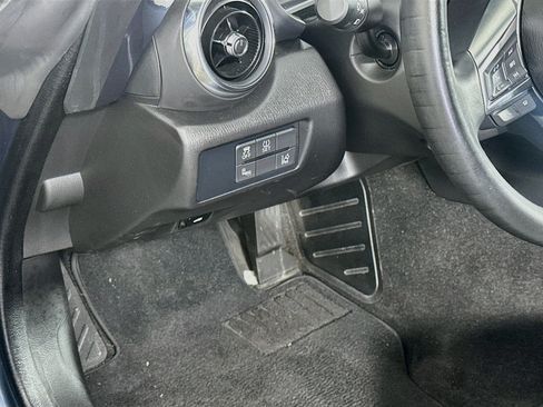 Used 2017 MAZDA MX-5 Miata Grand Touring RWD image 17