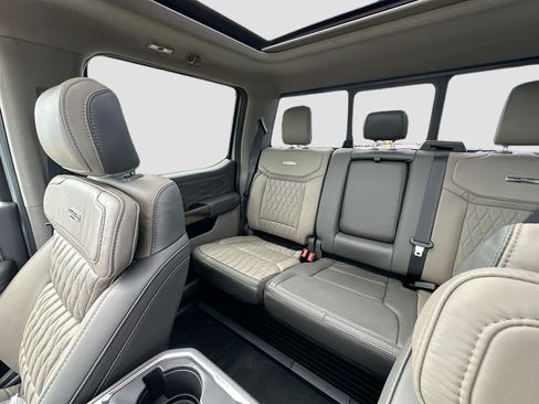 New 2026 Ford F250 Platinum w/ Platinum Plus Package AWD/4WD image 25