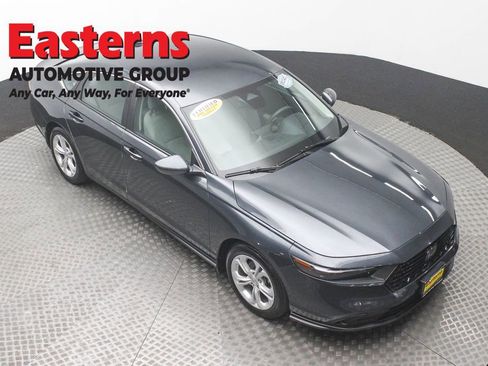 Used 2025 Honda Accord LX image 3