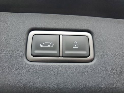 Certified 2026 Kia EV9 Land w/ Nightfall Edition Package image 11