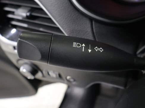 Used 2021 Jeep Cherokee Limited image 41