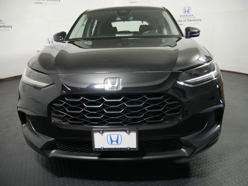 Certified 2023 Honda HR-V LX image 2