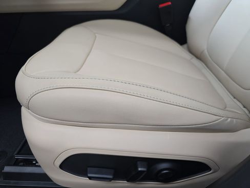 New 2026 Jeep Grand Cherokee Limited image 29