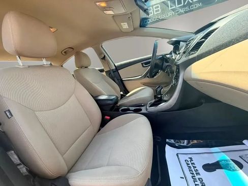 Used 2016 Hyundai Elantra SE FWD image 20