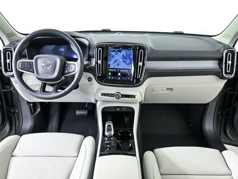 New 2026 Volvo XC40 B5 Plus w/ Protection Package Premier AWD/4WD image 17