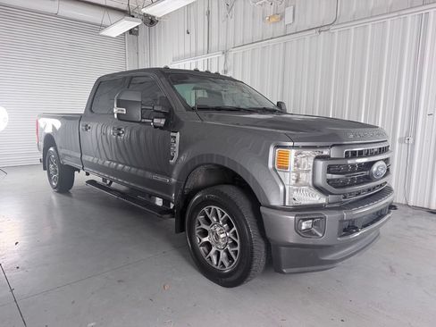 Used 2022 Ford F350 Lariat w/ Lariat Ultimate Package AWD/4WD image 3