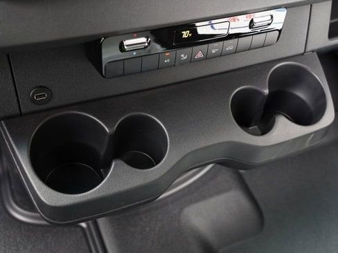 Used 2023 Mercedes-Benz Sprinter 3500 image 41