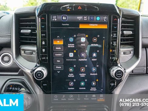 Used 2025 RAM 1500 Laramie AWD/4WD image 34