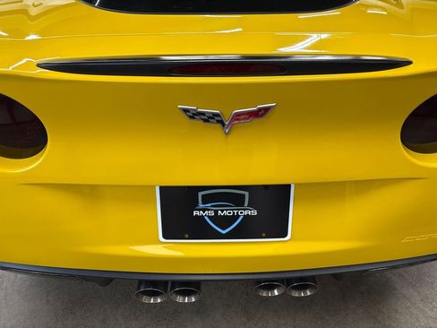 Used 2006 Chevrolet Corvette Coupe w/ Preferred Equipment Group image 25