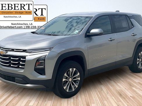 Used 2026 Chevrolet Equinox LT FWD image 1