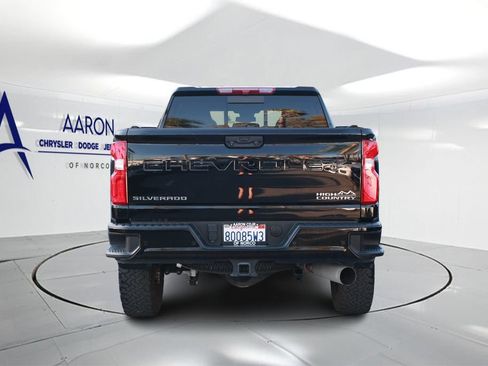 Used 2024 Chevrolet Silverado 2500 High Country AWD/4WD image 3